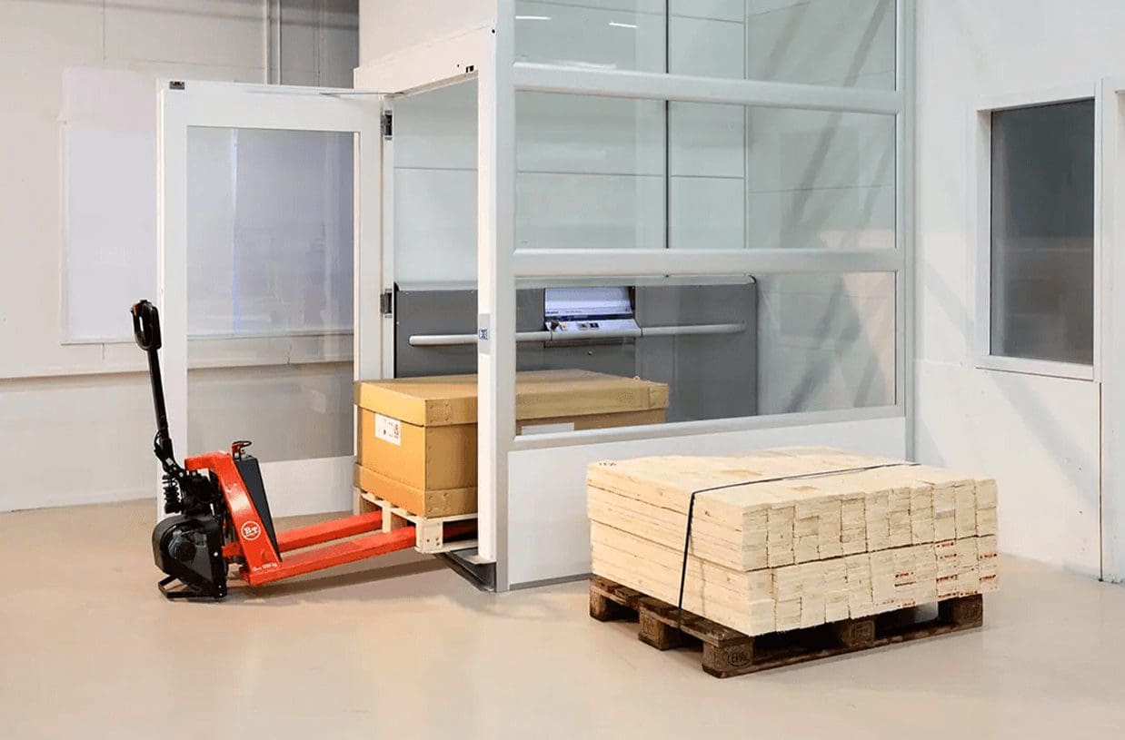 Safe lifts for heavy loads