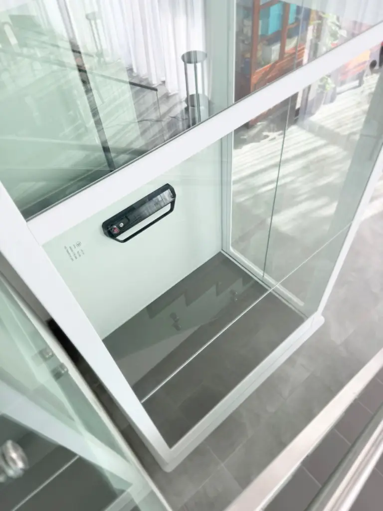 cibes v80 rapido private villa dubai 2