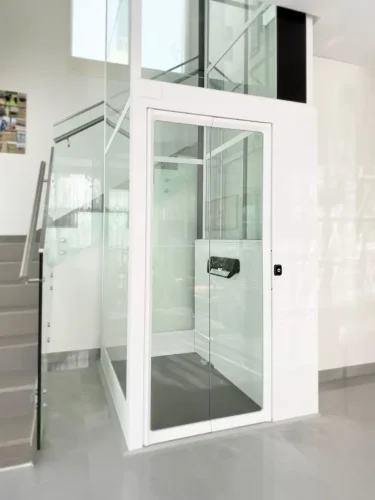 cibes-v80-rapido-private-villa-dubai-1